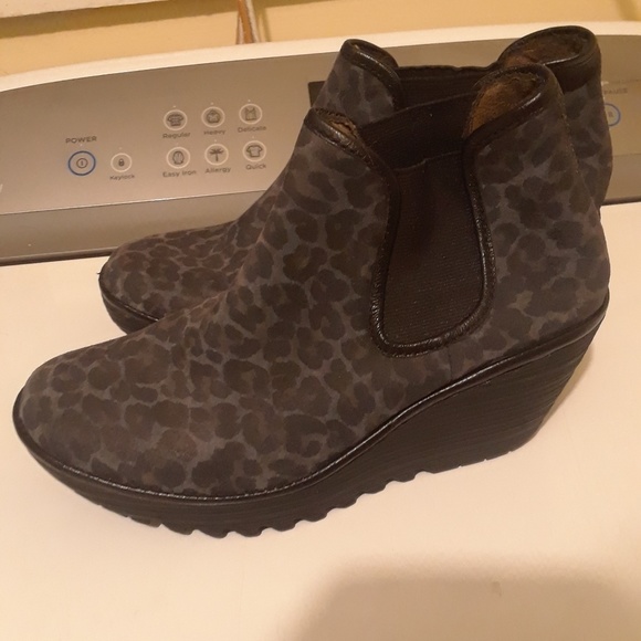 Rare Fly London Leopard Print Wedge 